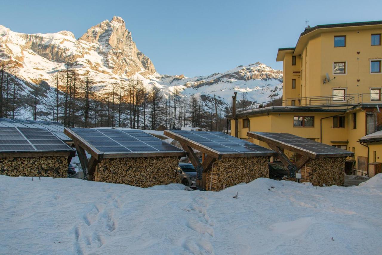 Apartments Suites Lac Bleu Breuil-Cervinia Exterior photo